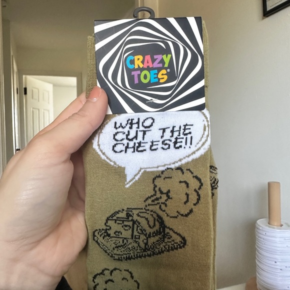 WHO CUT THE CHEESE - MEN SOCKS BY CRAZY TOES - COTTON NOVELTY SOCKS FOR MEN - Picture 3 of 4